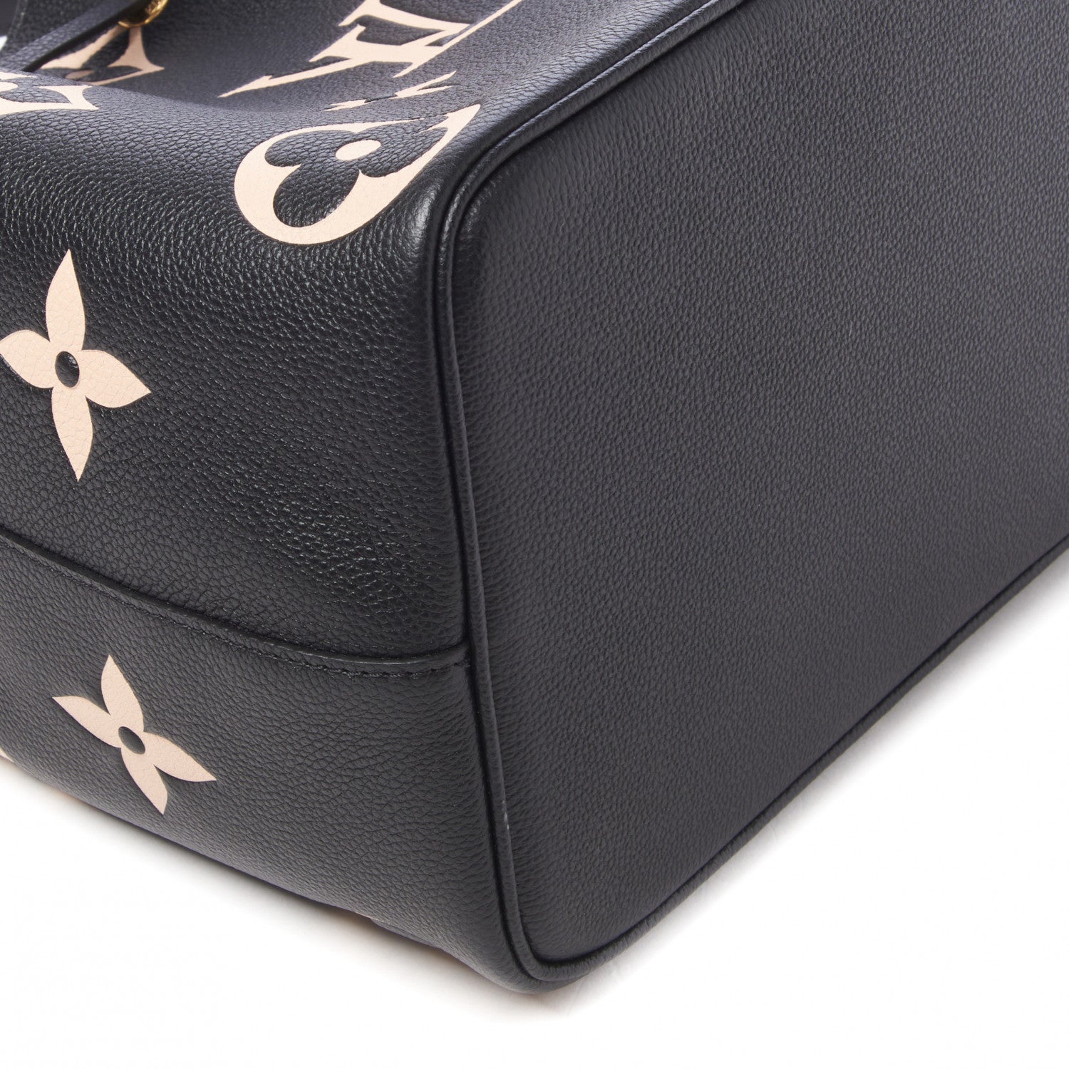 Louis Vuitton Empreinte Monogram Giant Neonoe MM Black Beige 6 of 9