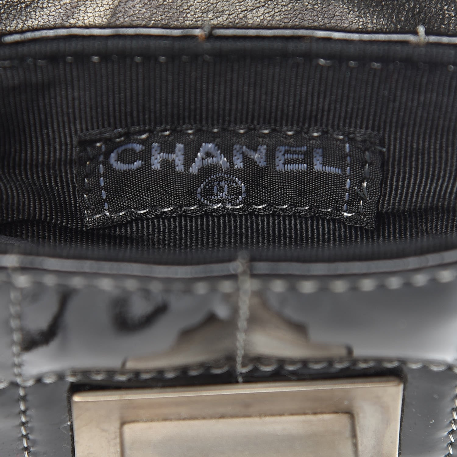 Chanel Patent Calfskin Chocolate Bar Reissue Phone Holder Black 8 of 11