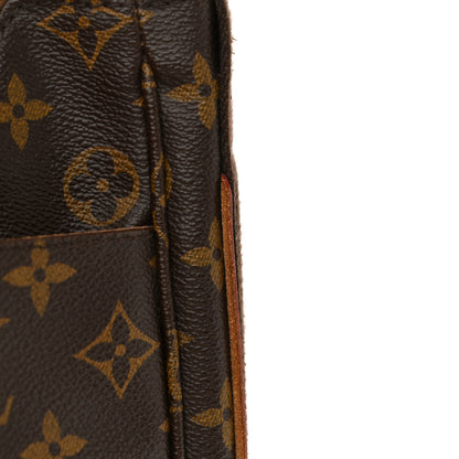 Louis Vuitton Monogram Beaubourg MM Messenger Bag 12 of 13