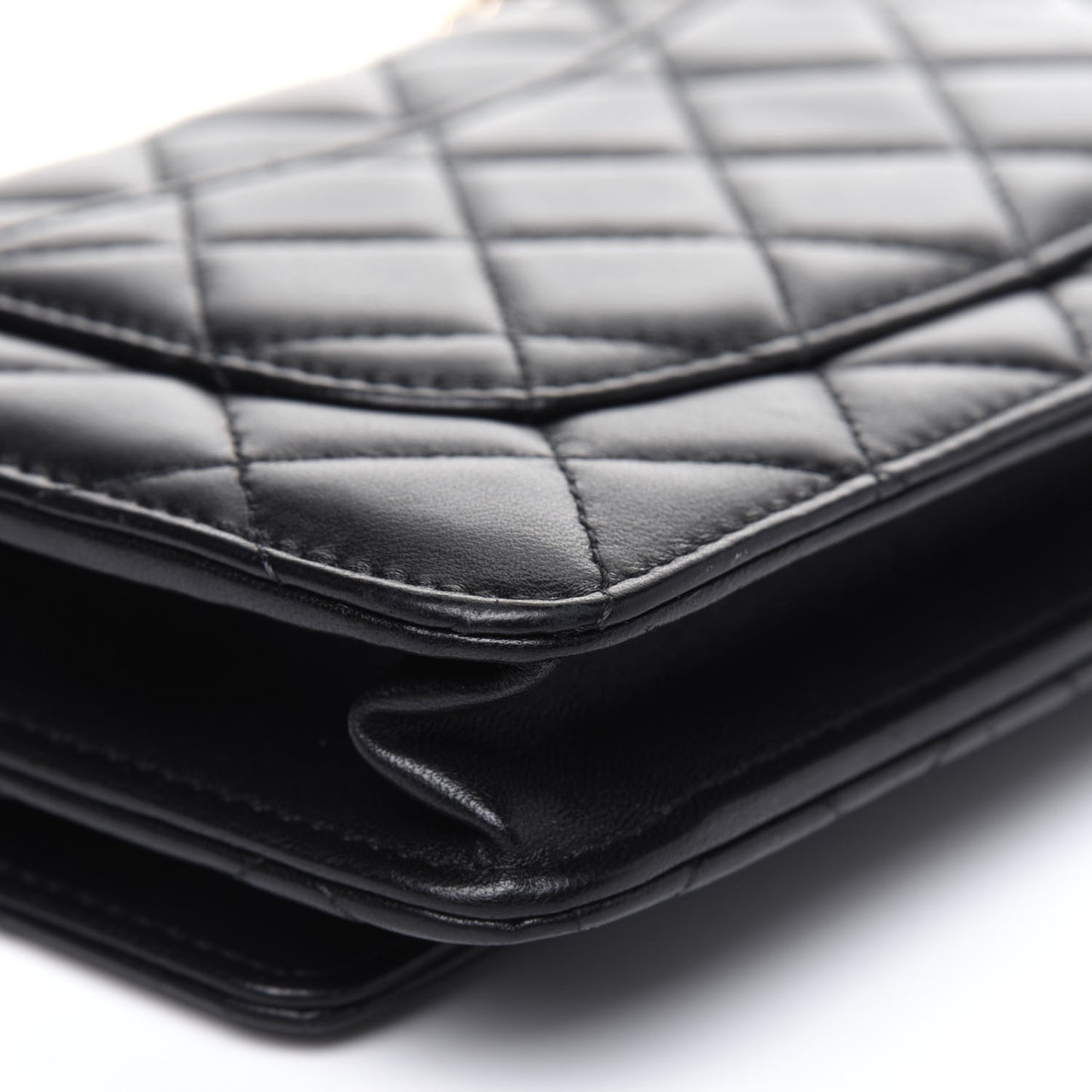 Lambskin Quilted Wallet On Chain WOC Black