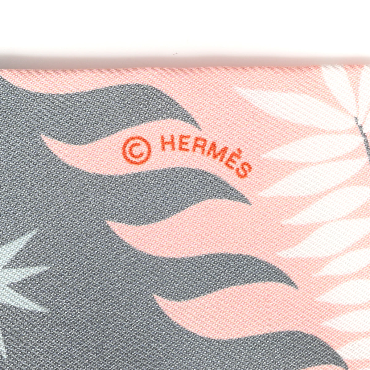 Hermes Silk Le Charme D Orphee Twilly Gris Acier Rose Poudre 4 of 4