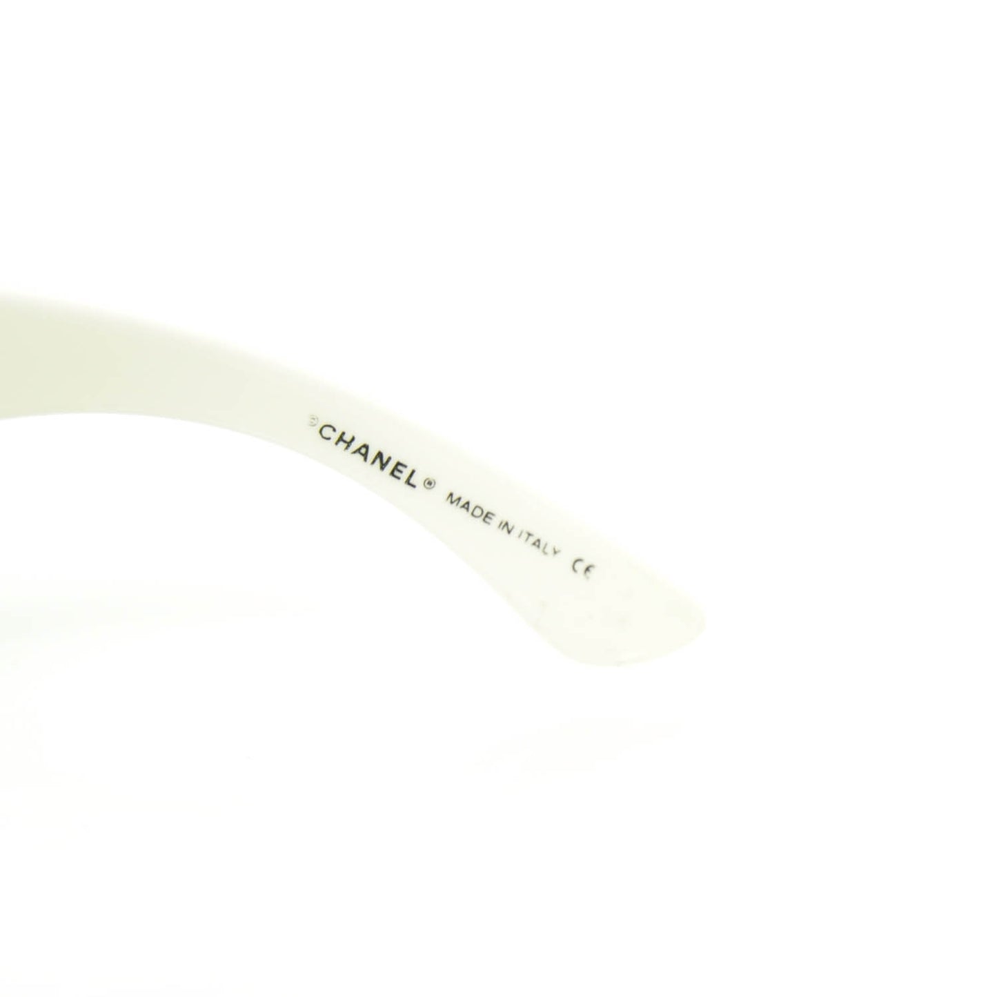 CC Sunglasses 6018 White