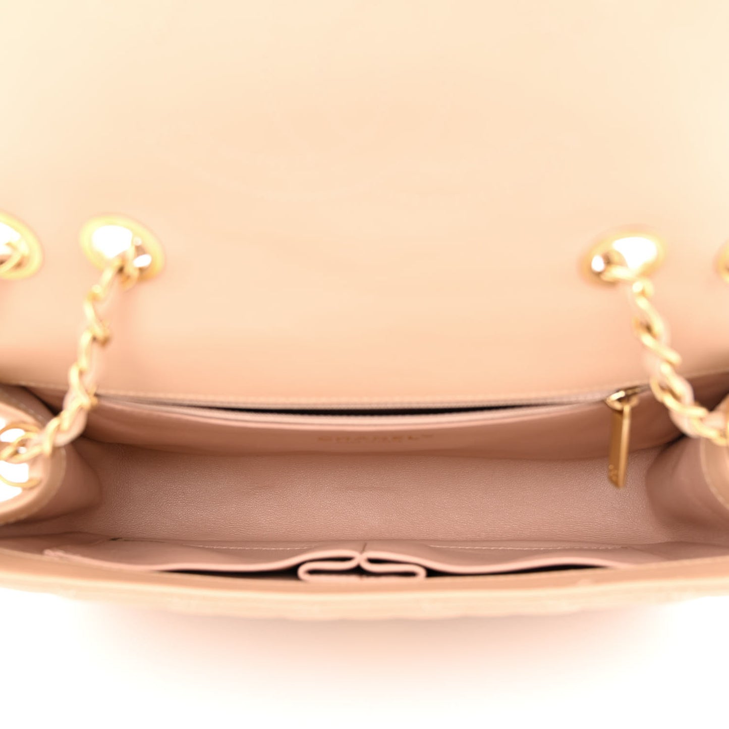 Caviar Quilted Medium CC Filigree Flap Beige