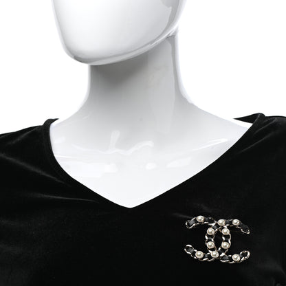 Chanel Lambskin Pearl Chain CC Brooch Gold Black 2 of 5