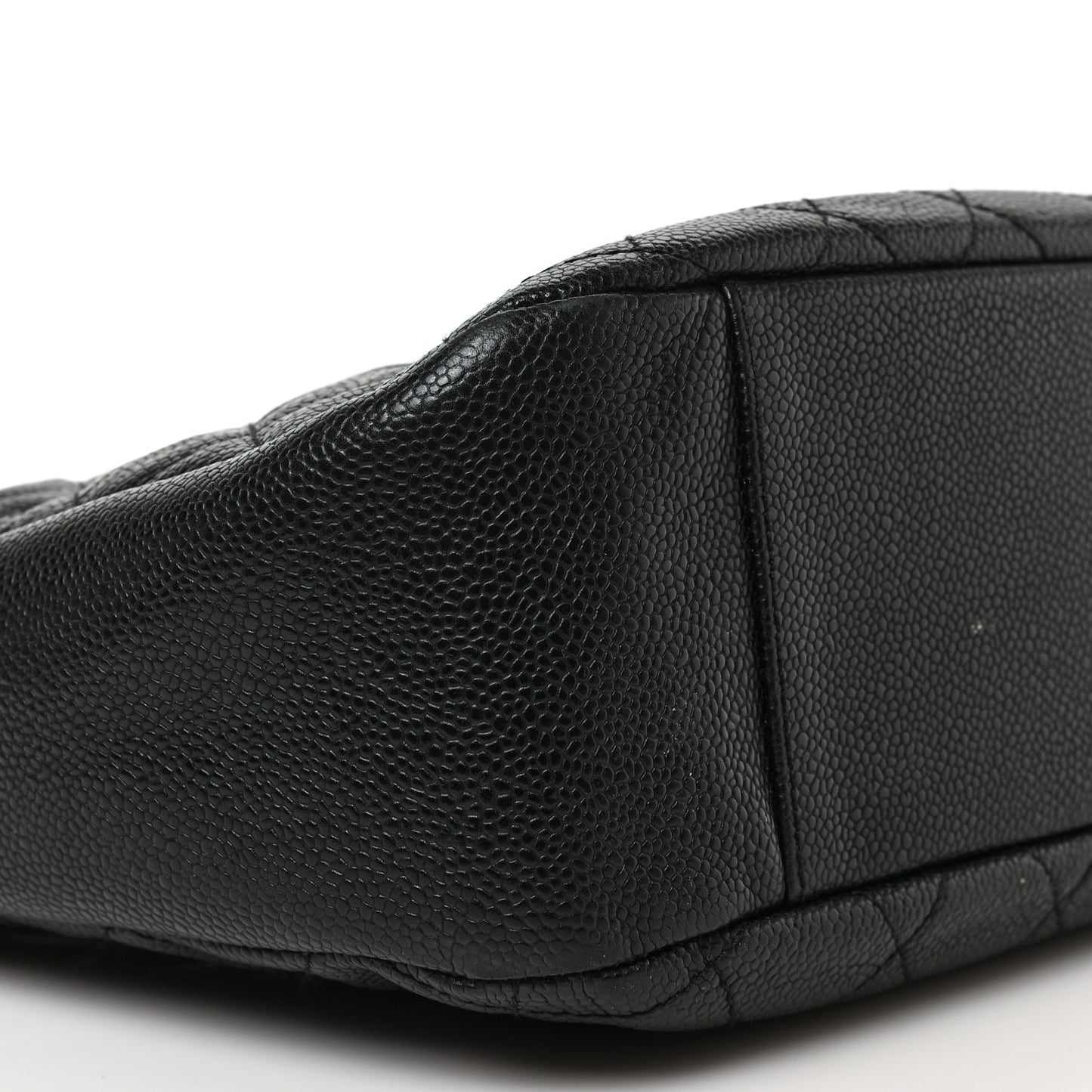 Caviar Quilted Timeless CC Shoulder Bag Black