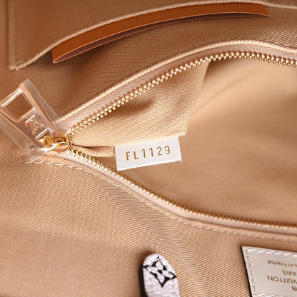 Louis Vuitton Monogram Giant Onthego GM Kaki Beige 9 of 10