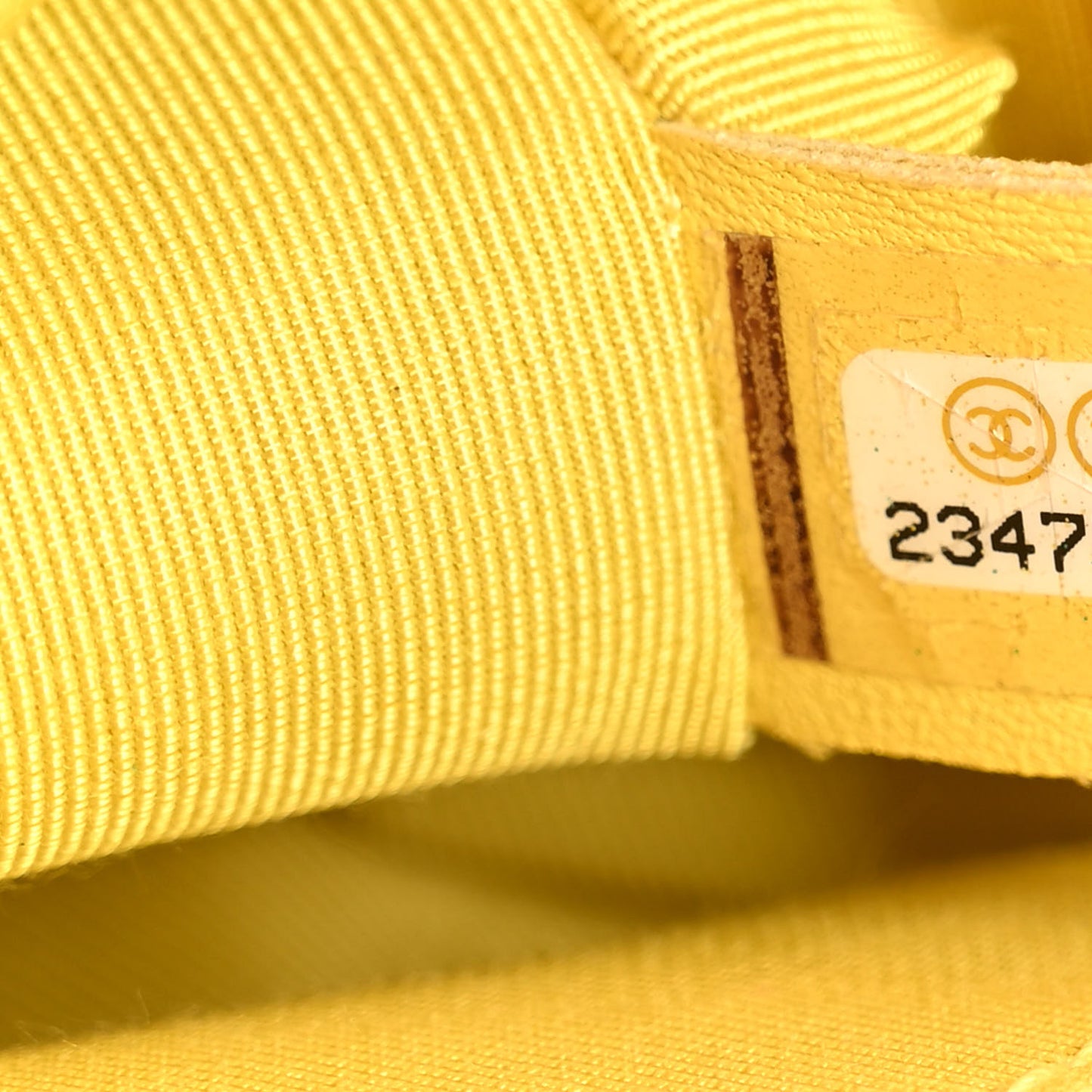 Caviar Quilted Medium Cuba Rainbow Boy Flap Multicolor