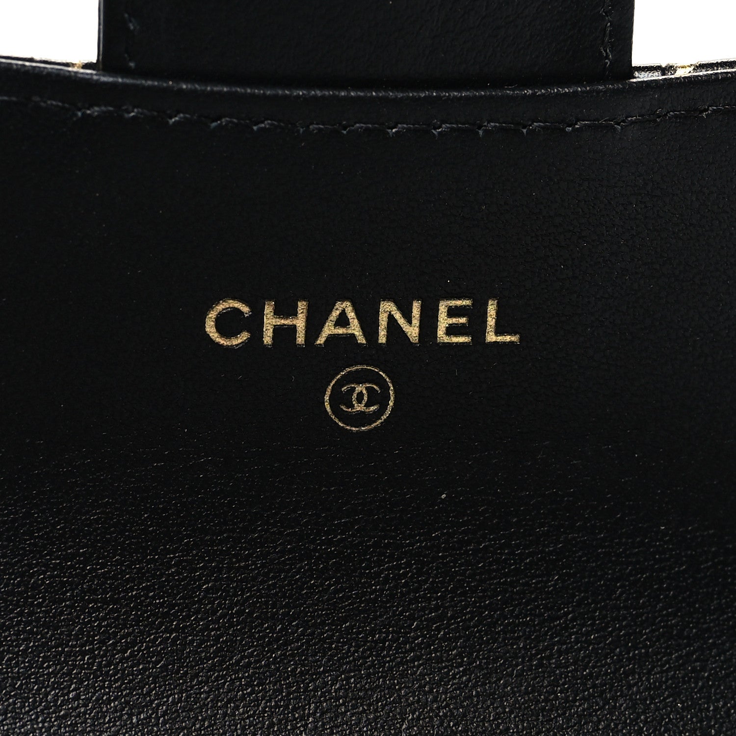 Chanel Calfskin Crocodile Embossed Graffiti 2.55 Cocodile Reissue Flap Card Holder Black Gold 6 of 9