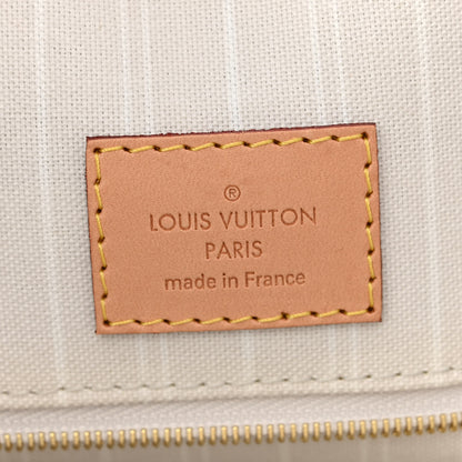 Louis Vuitton Monogram Giant By The Pool Onthego GM Brume 6 of 10