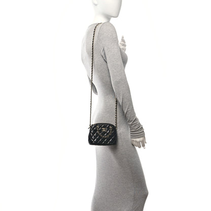 Chanel Shiny Lambskin Quilted Shiny Coco Clutch With Chain Black 2 of 11