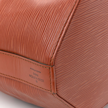 Louis Vuitton Epi Sac D'Epaule GM Kenyan Fawn 11 of 14