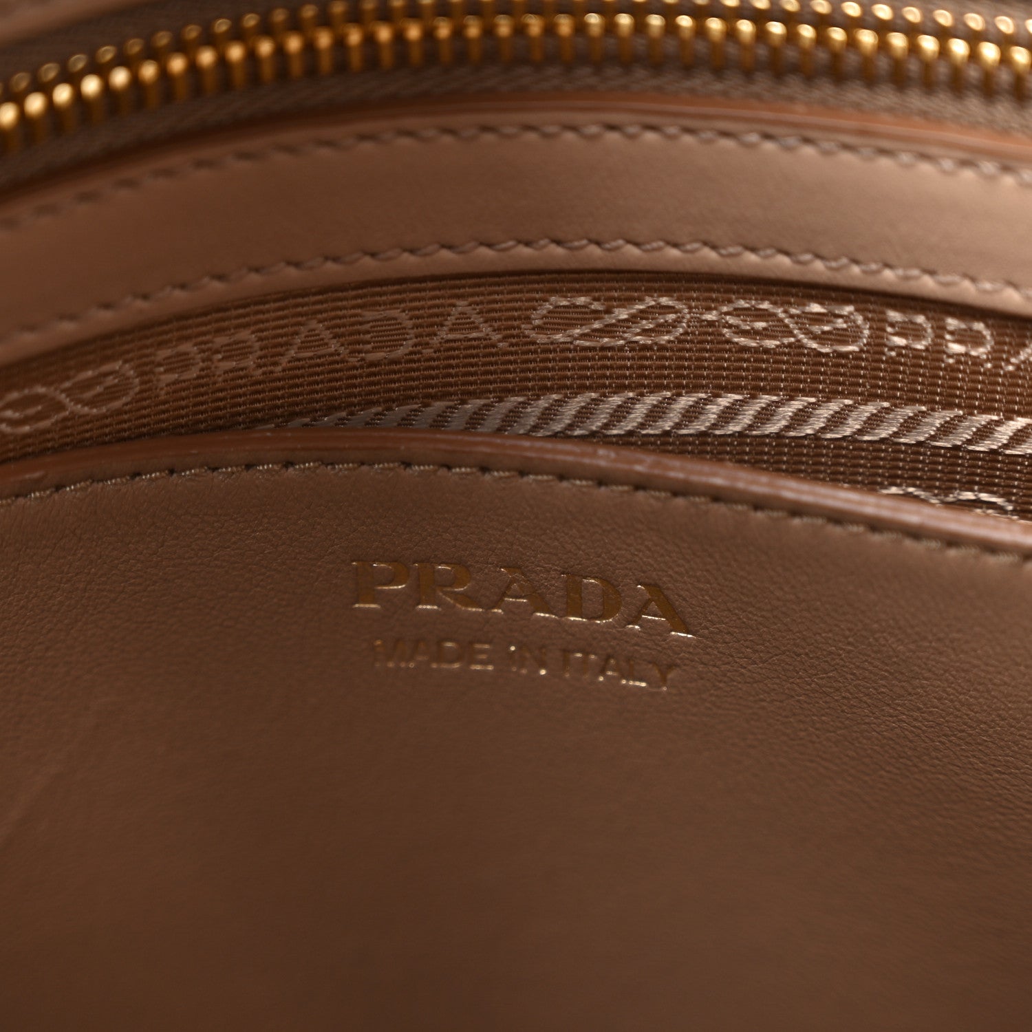 Prada Saffiano City Calfskin Medium Esplanade Cammeo 6 of 9