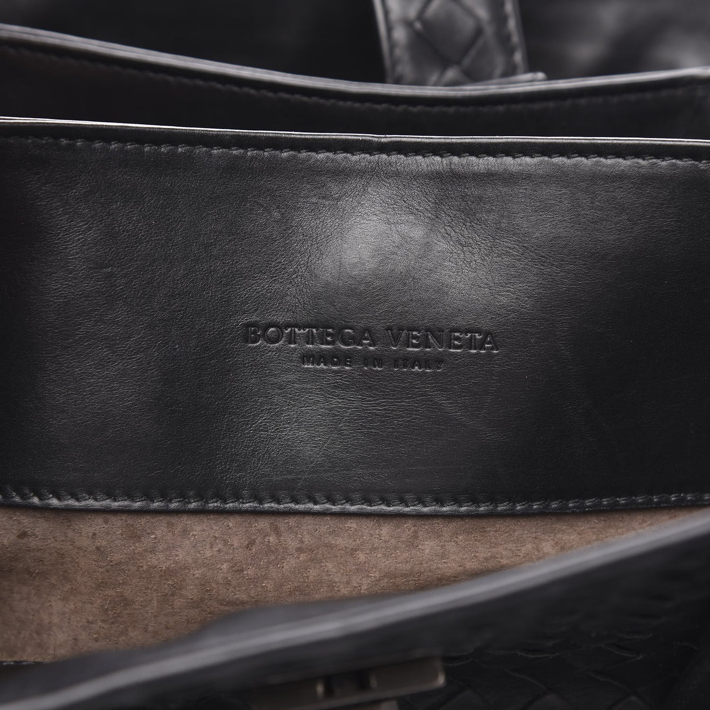 Light Calf Intrecciato Small Roma Black
