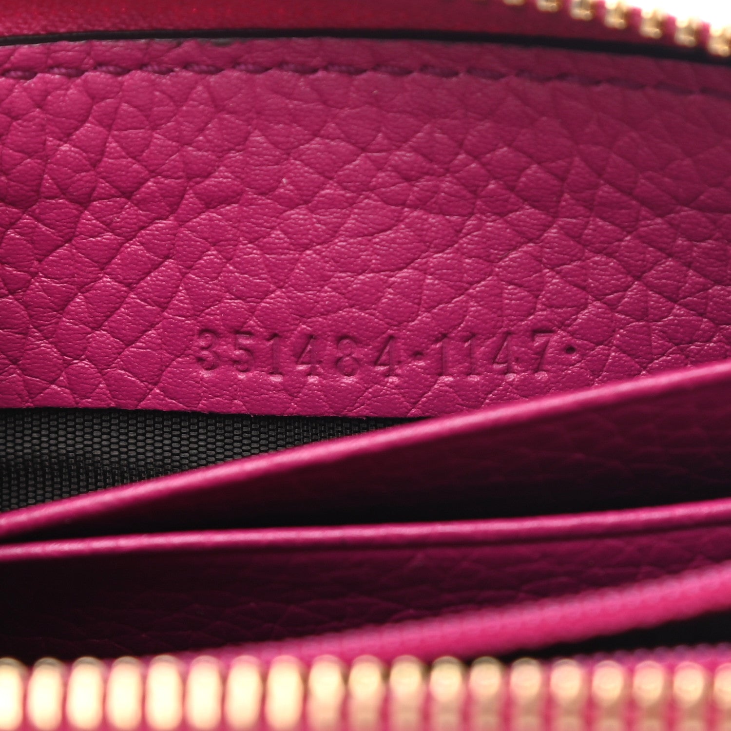 Gucci Pebbled Calfskin Soho Compact Disco Zip Around Wallet Bright Bougainvillea 7 of 9