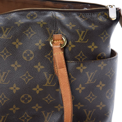 Louis Vuitton Monogram Totally MM 22 of 33