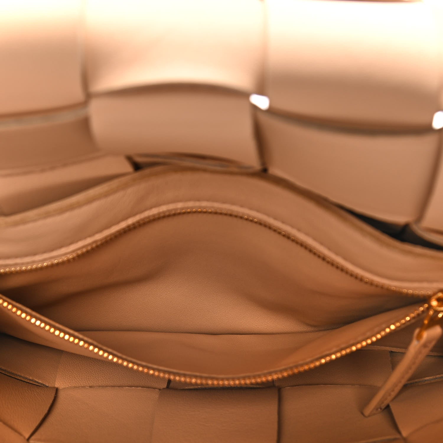 Bottega Veneta Nappa Maxi Intreccio Cassette Bag Ice Cream 5 of 14