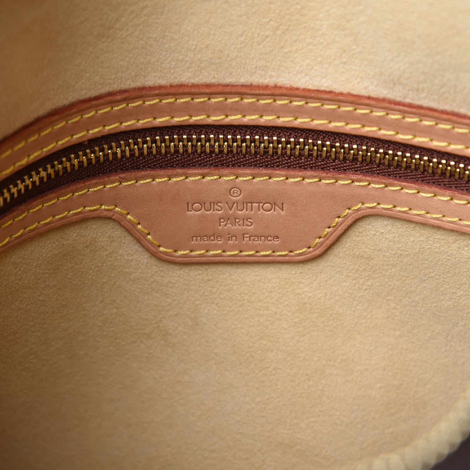 Louis Vuitton Monogram Looping GM 6 of 10