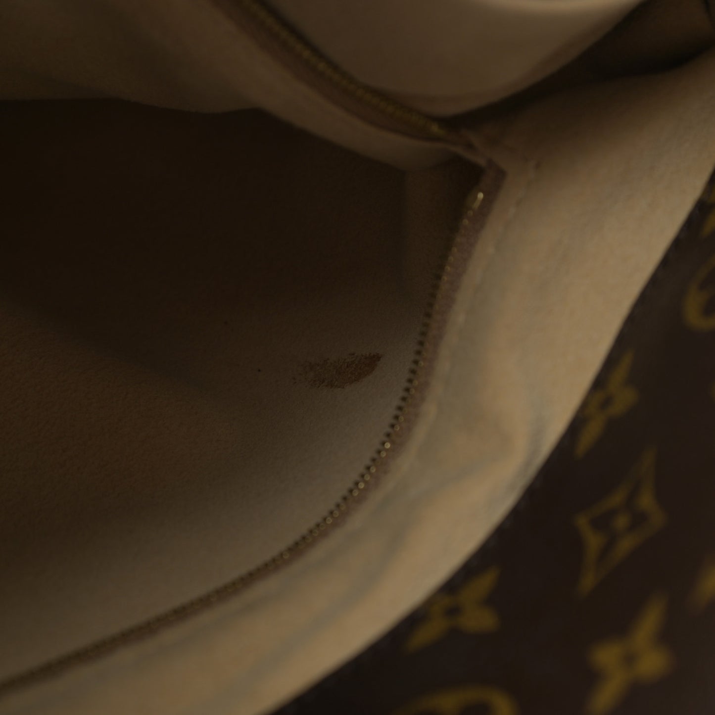 Monogram Artsy MM