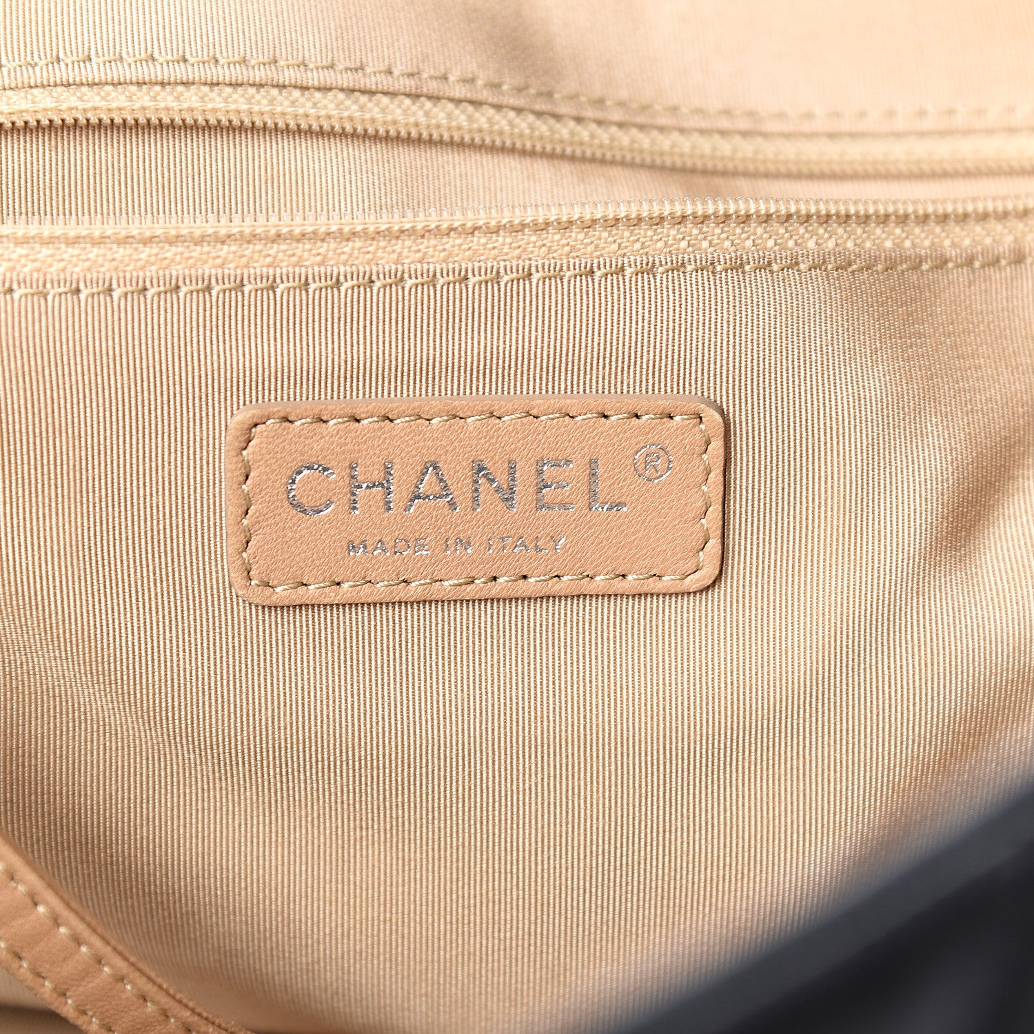 Chanel Caviar Quilted Expandable Zip Shoulder Bag Black 5 of 9