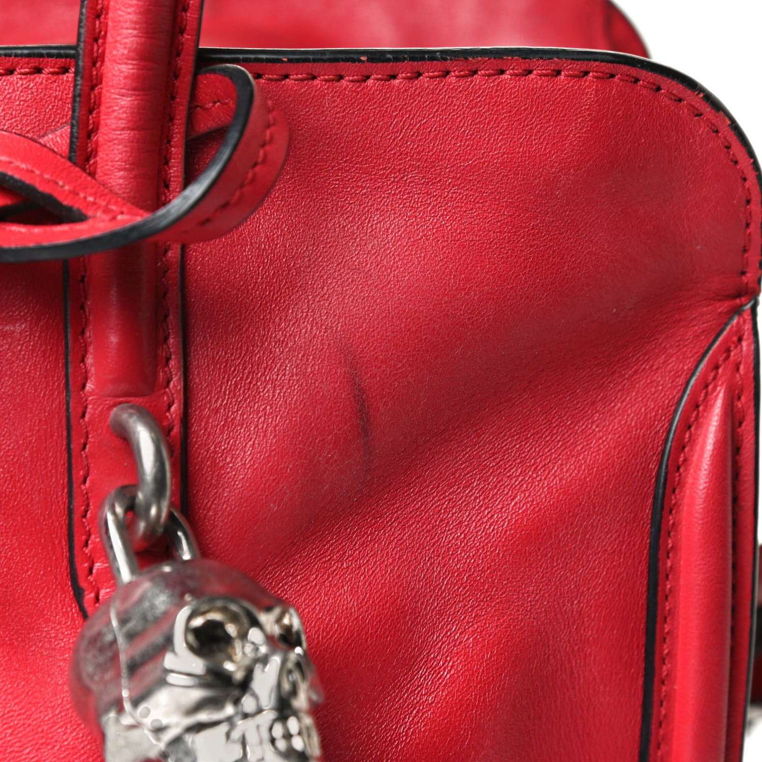 Alexander McQueen Pebbled Calfskin Small Skull Padlock Zip Around Tote Red 8 of 13
