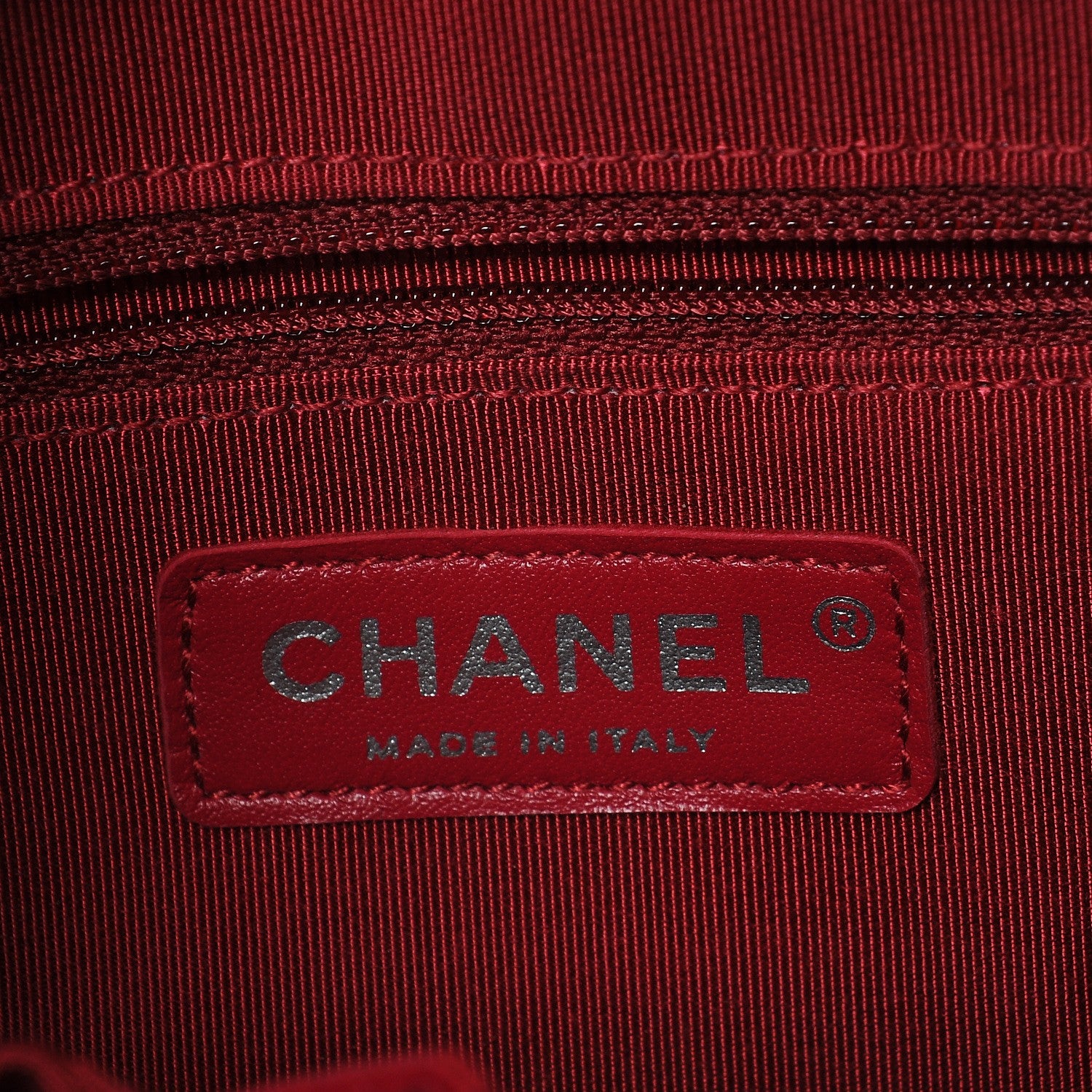Chanel Iridescent Lambskin Calfskin Quilted Medium Gabrielle Hobo Light Purple 7 of 8
