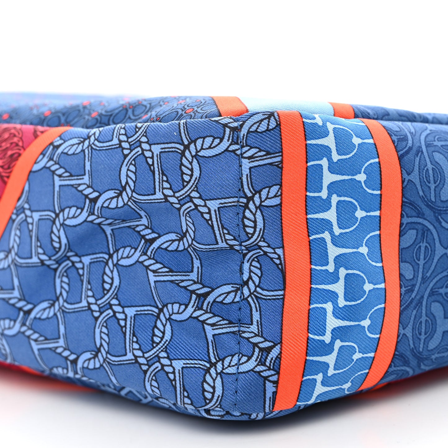 Silk Carre en Cravates Fourbi 20 PM Pouch Bleu Saphir
