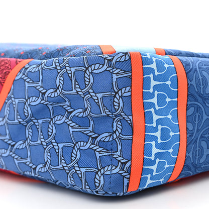 Hermes Silk Carre en Cravates Fourbi 20 PM Pouch Bleu Saphir 9 of 10
