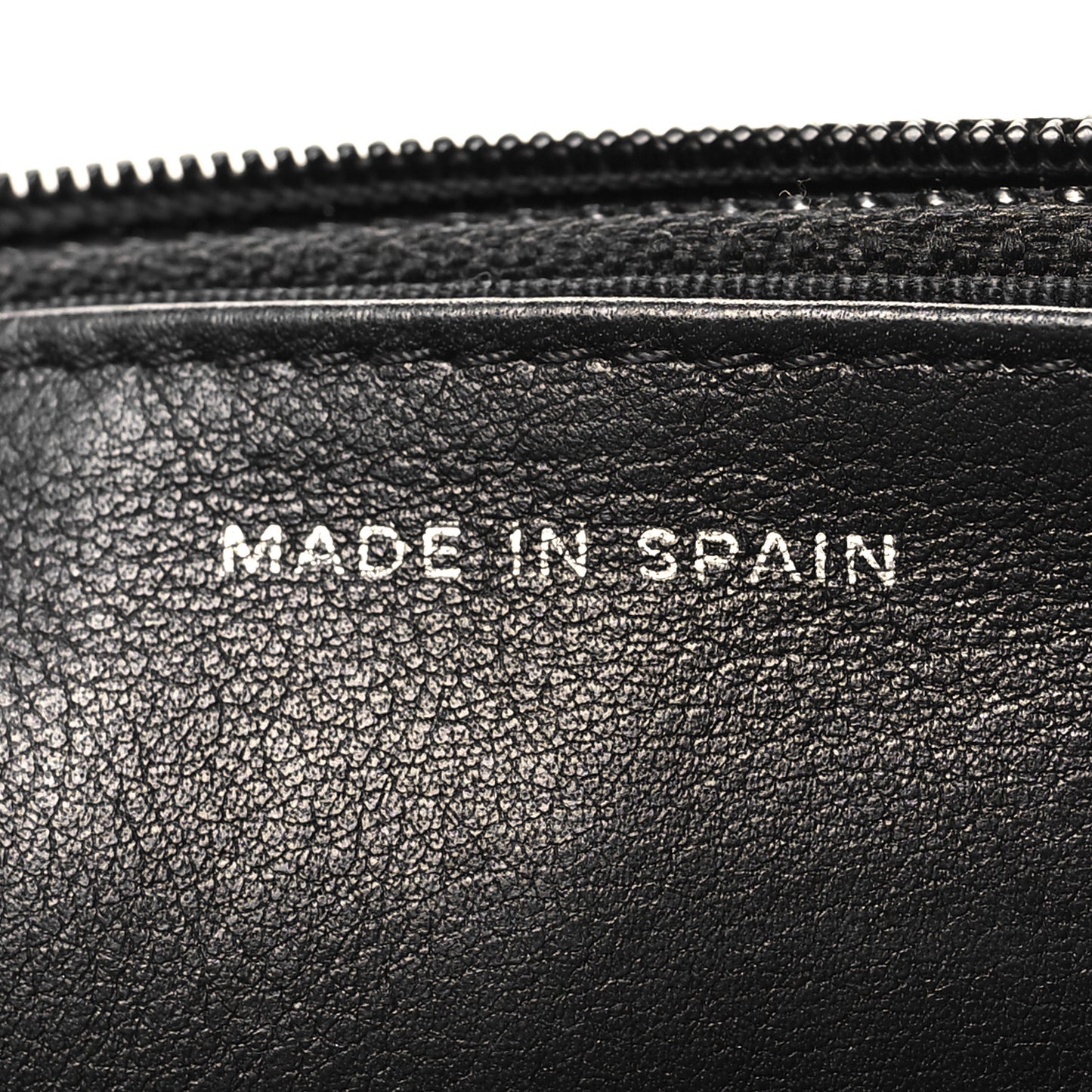 Patent Quilted Wallet On Chain WOC Black