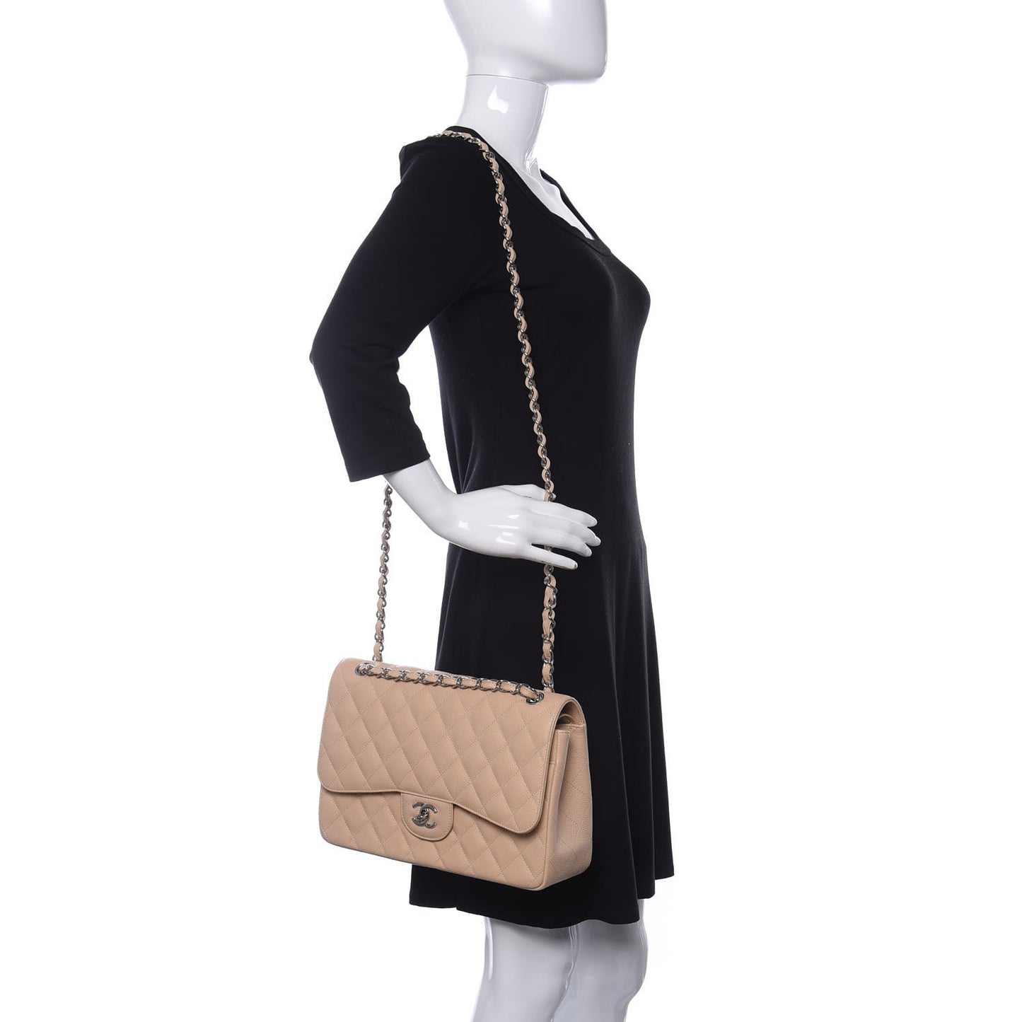 Caviar Quilted Jumbo Double Flap Beige Clair