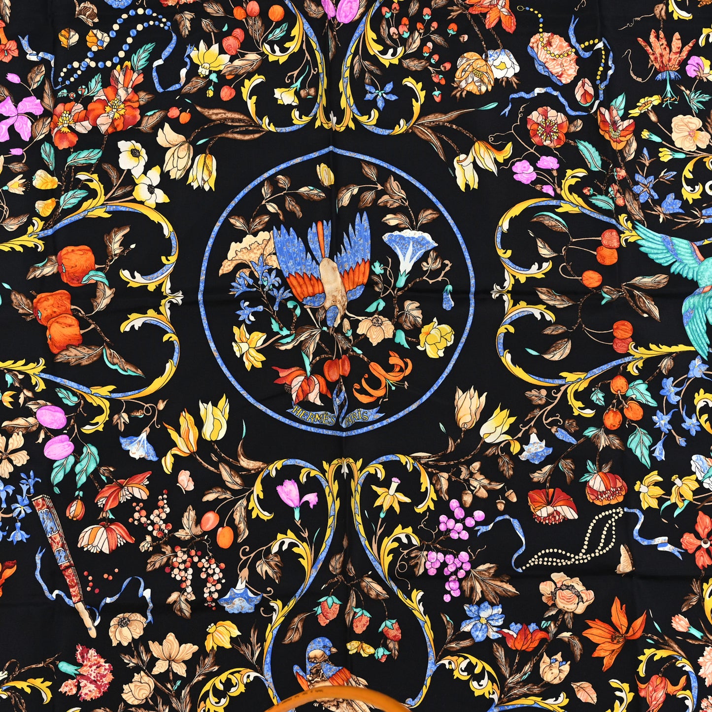 Silk Pierres d'Orient Et d'Occident Scarf 90