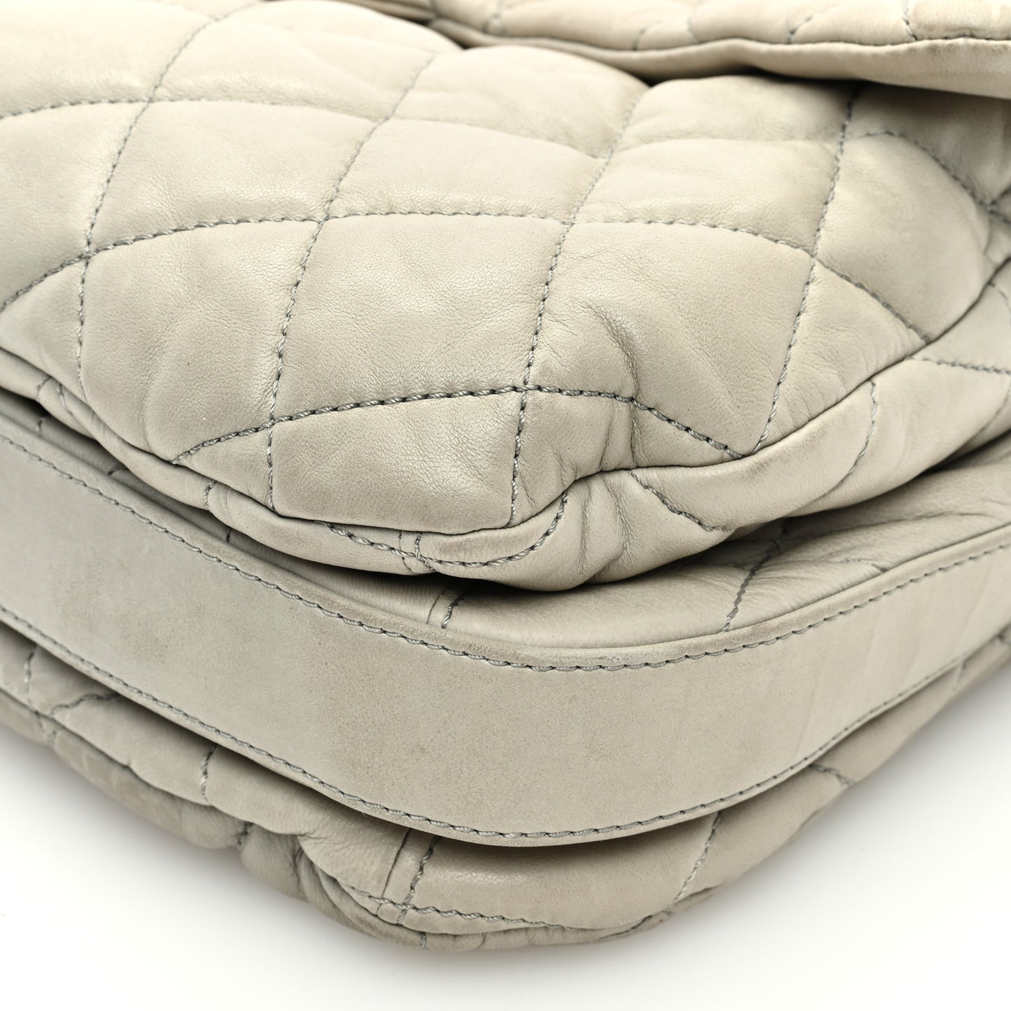 Lambskin Maxi Quilted Chanel 3 Flap Bag Grey