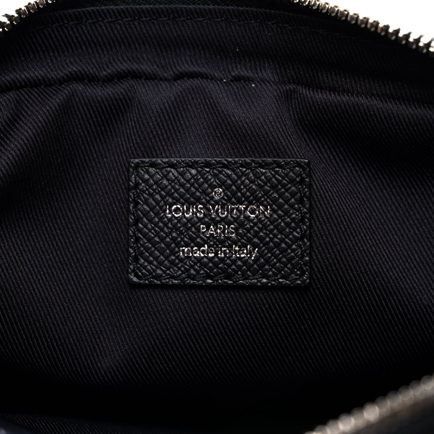 Louis Vuitton Taiga Monogram Outdoor Bumbag Black 6 of 8