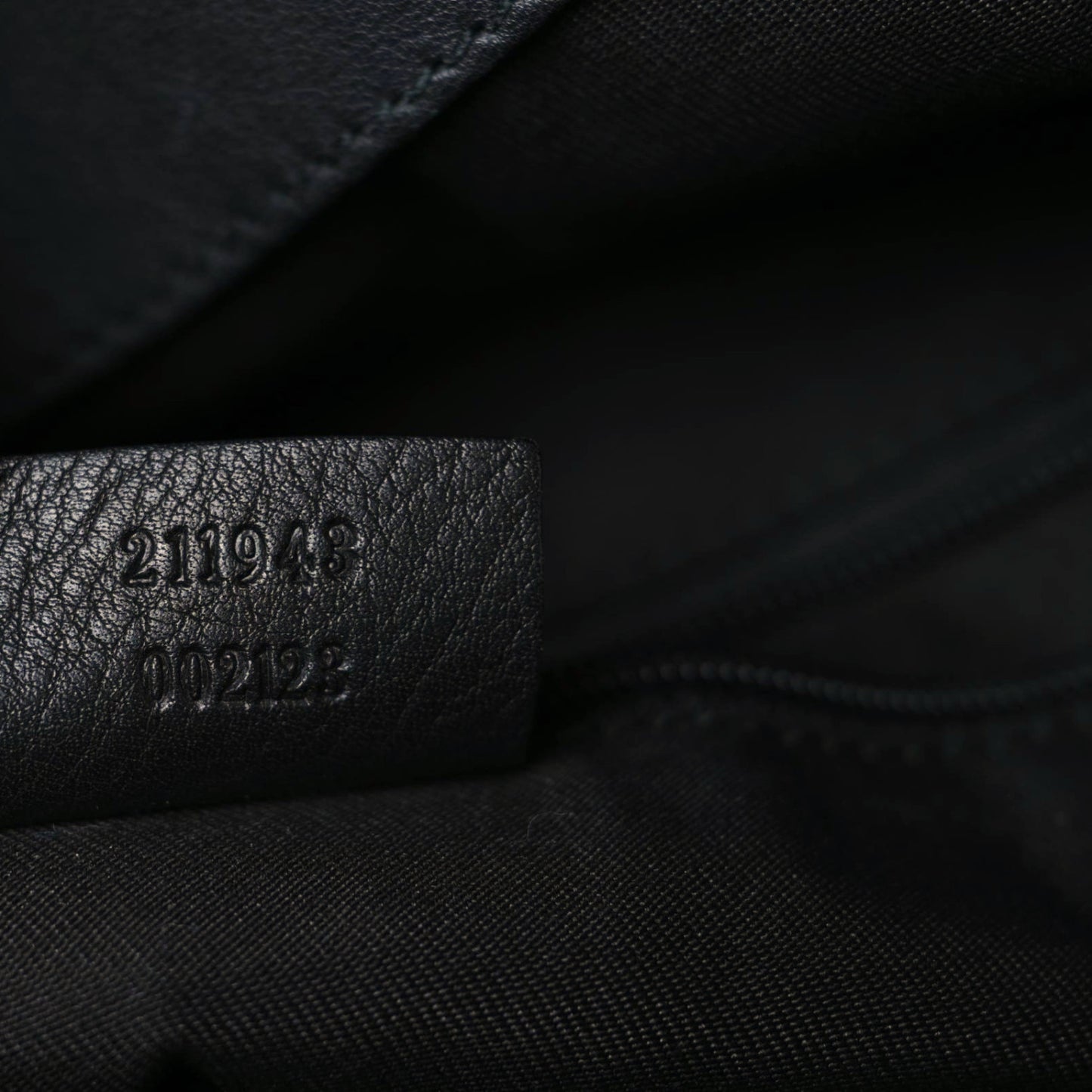 Monogram Large Sukey Black