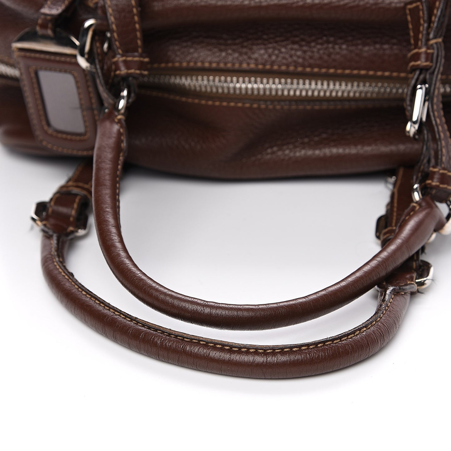 Vitello Daino Embossed Logo Bowler Bruciato