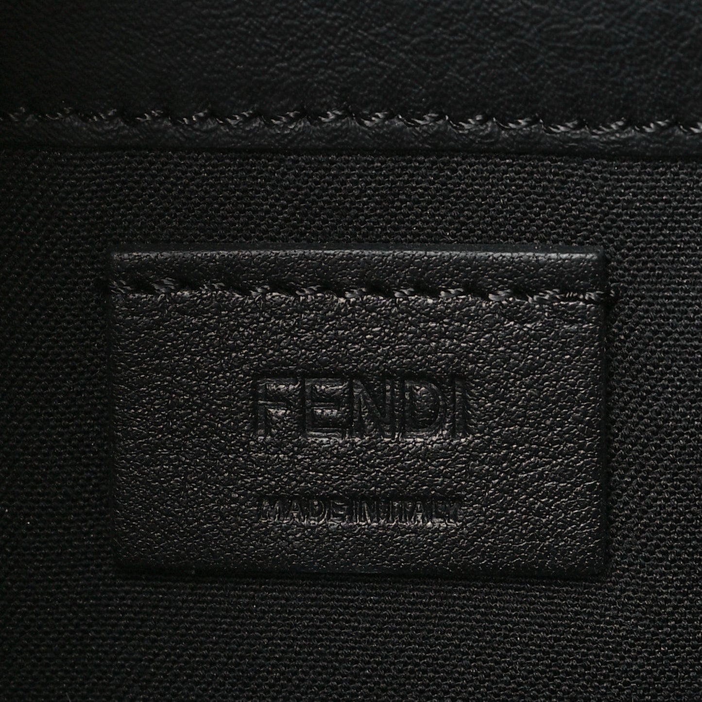 Vitello Flamingo Tube Wallet on Chain Black