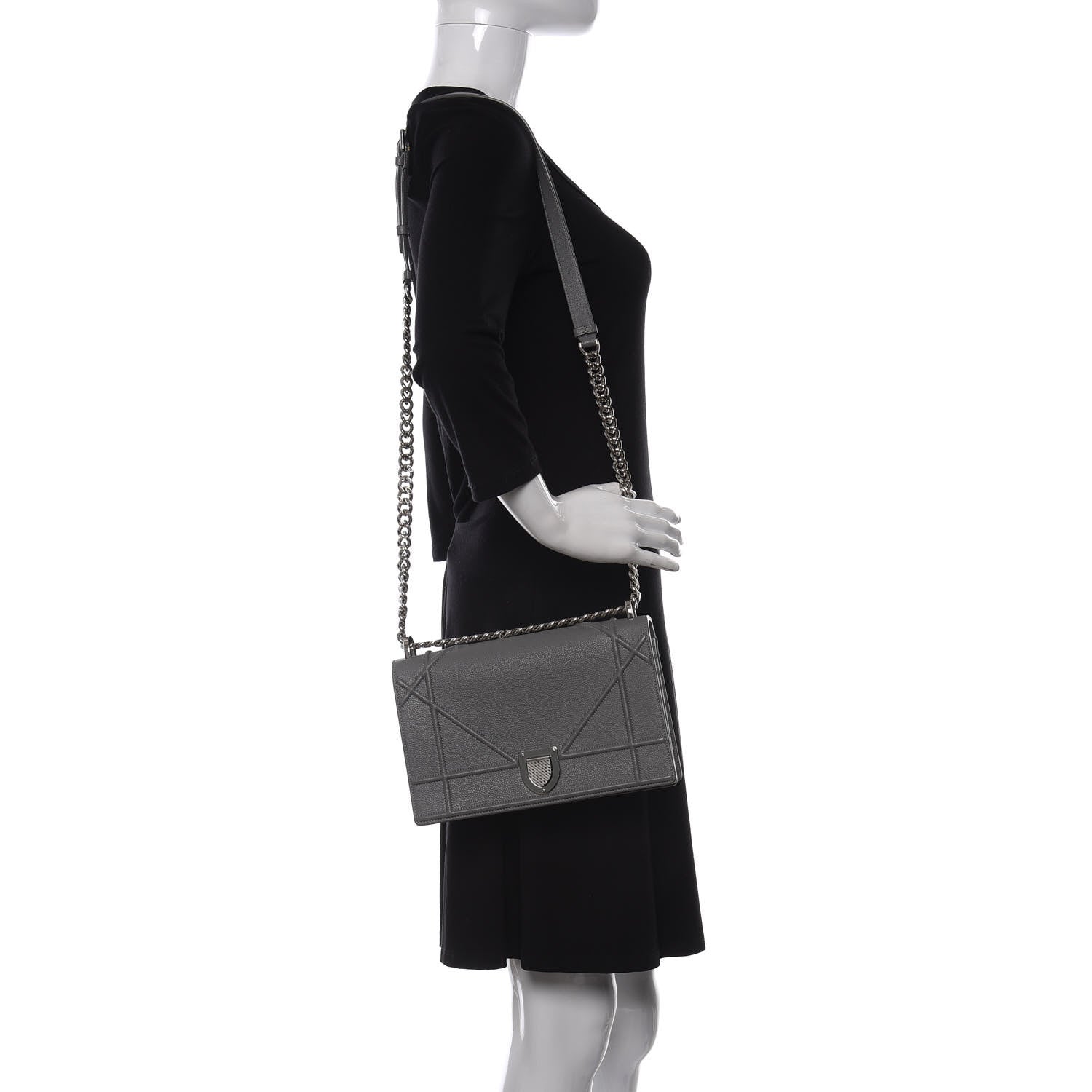 Christian Dior Grained Calfskin Medium Diorama Flap Bag Gris 2 of 9