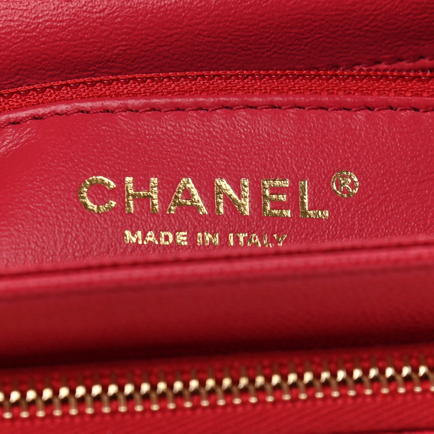 Caviar Quilted Medium Business Affinity Flap Red