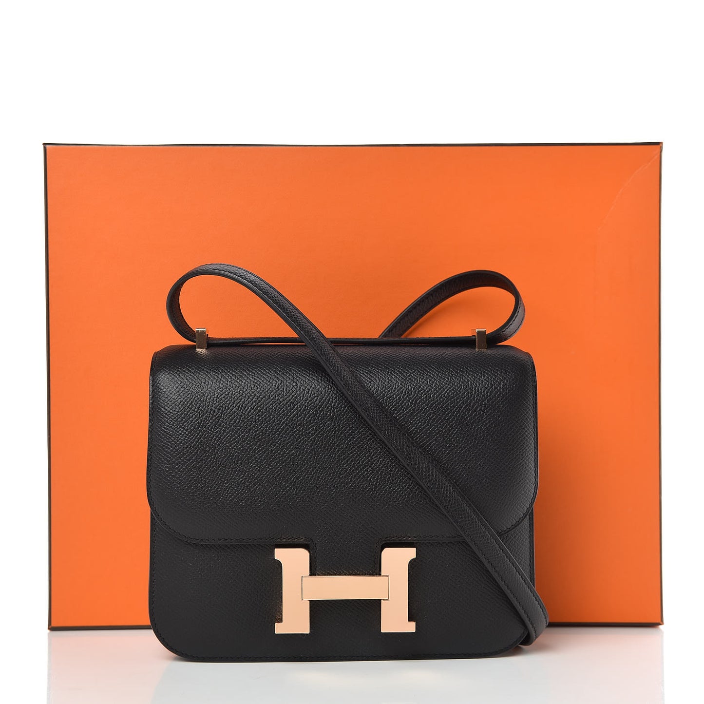 Epsom Constance 18 Black
