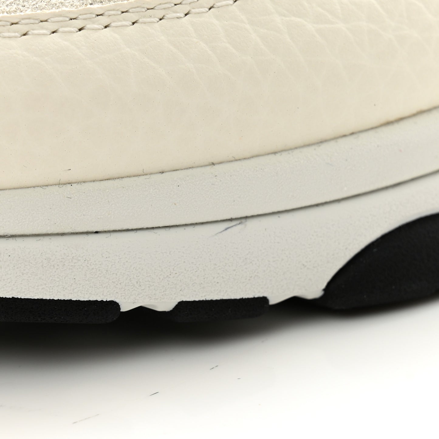 Mesh Suede Calfskin Grained Calfskin Womens CC Sneakers 36 White Black