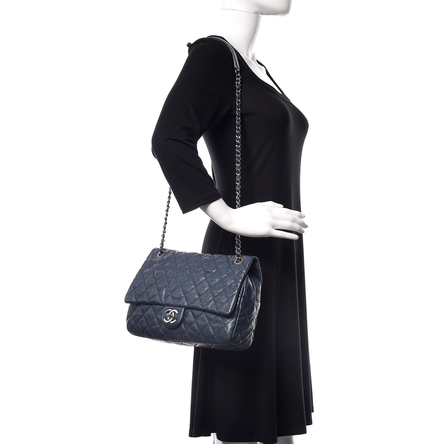 Iridescent Caviar Quilted Large Chic Flap Blue
