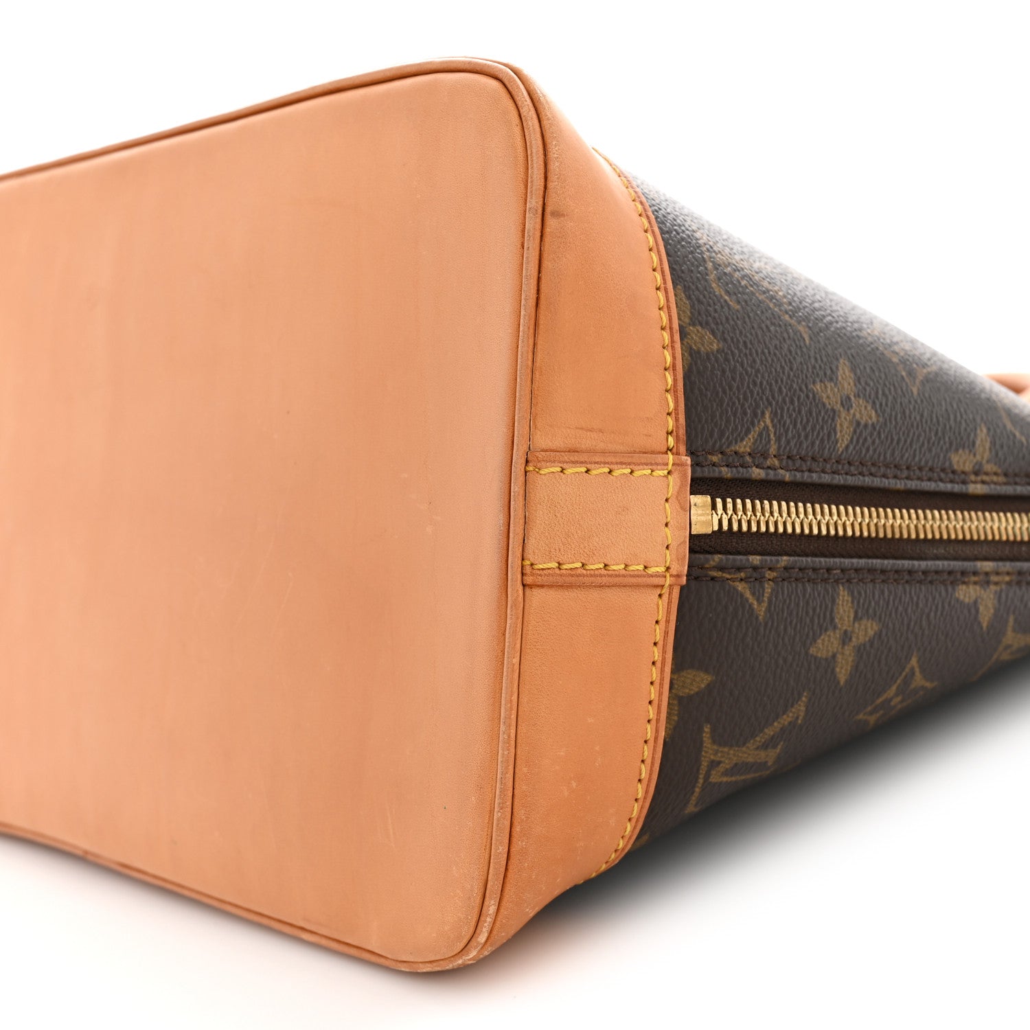 Louis Vuitton Monogram Alma PM 9 of 10