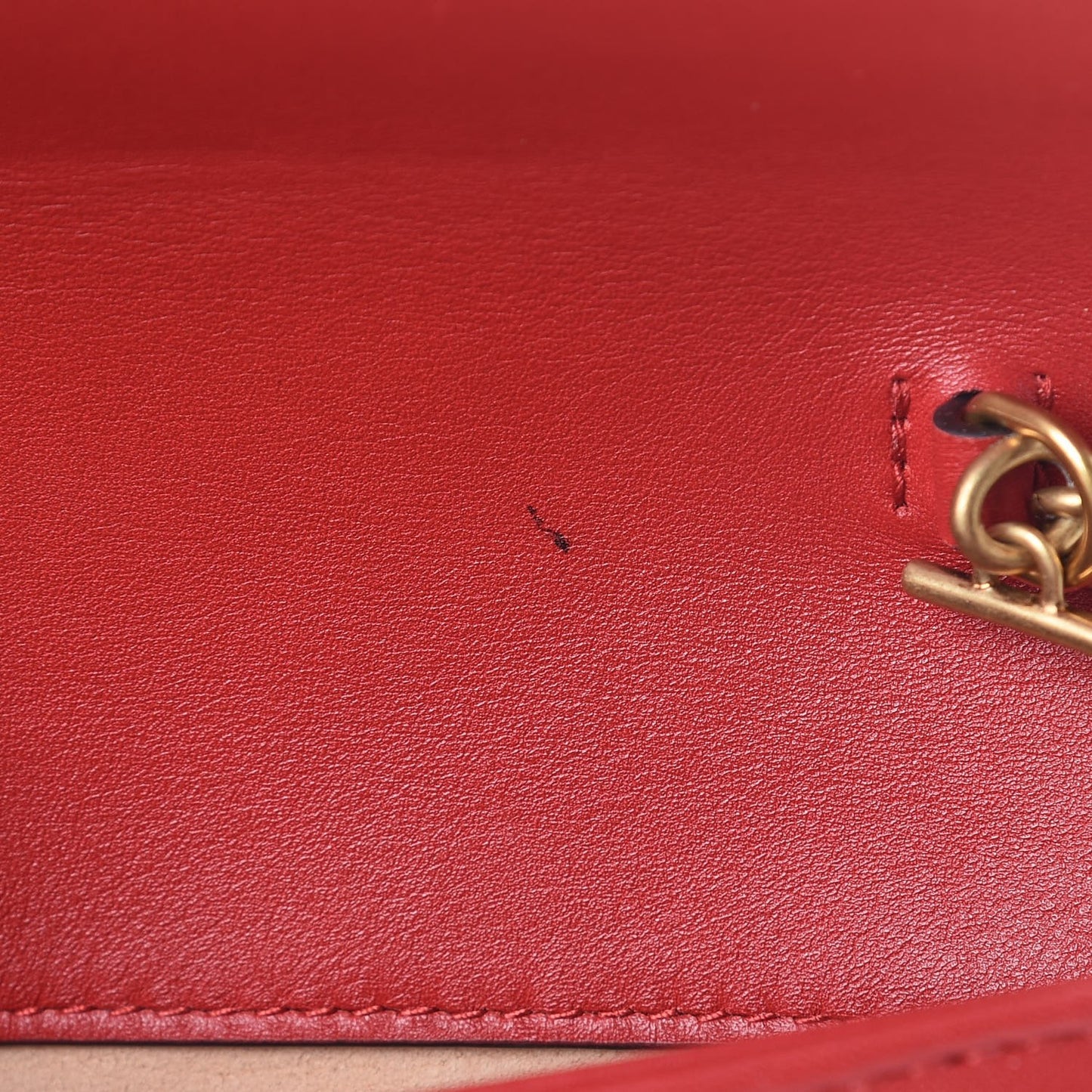 Calfskin Matelasse Super Mini GG Marmont Shoulder Bag Hibiscus Red