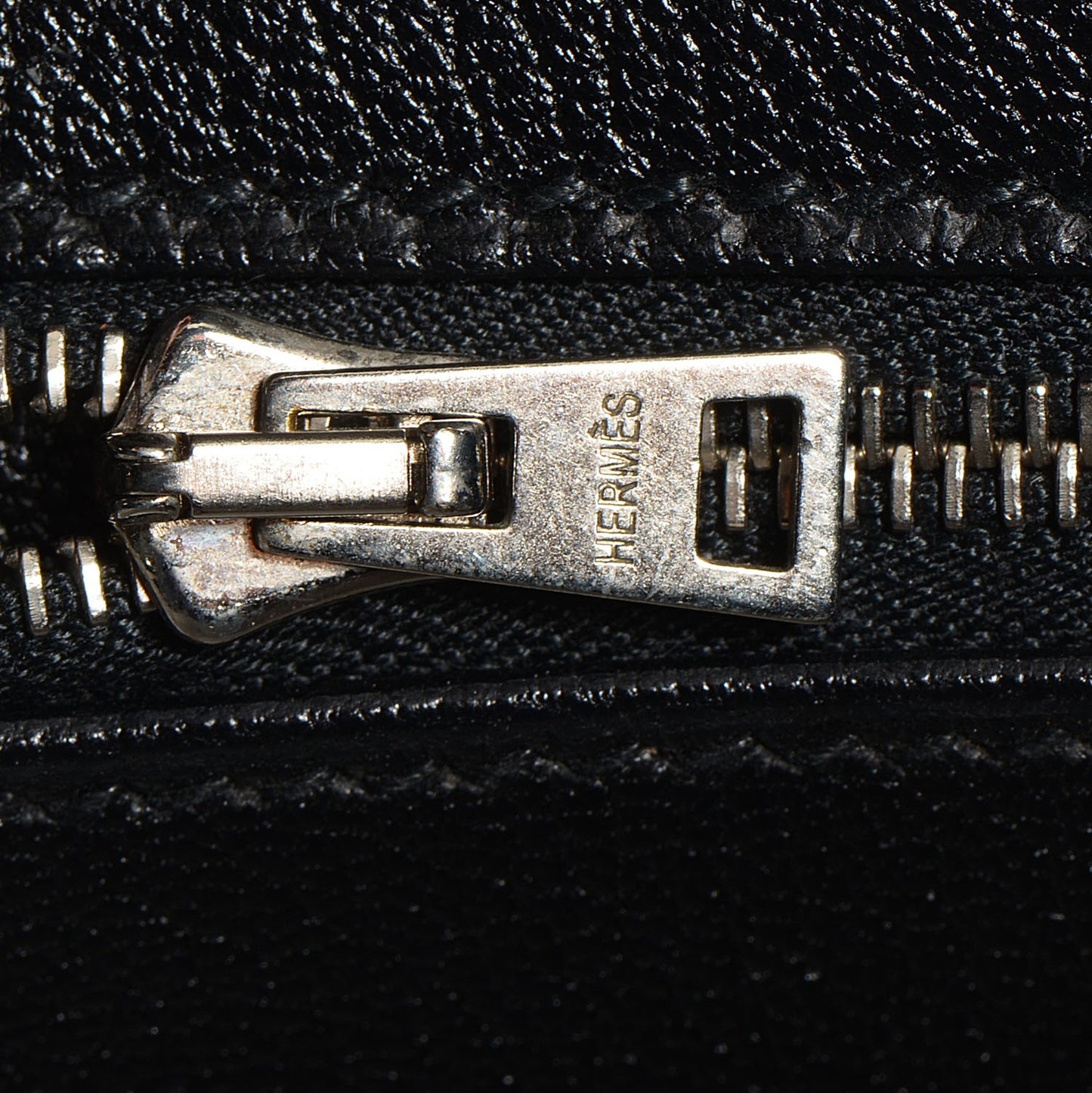 Matte Porosus Crocodile Birkin 35 Black