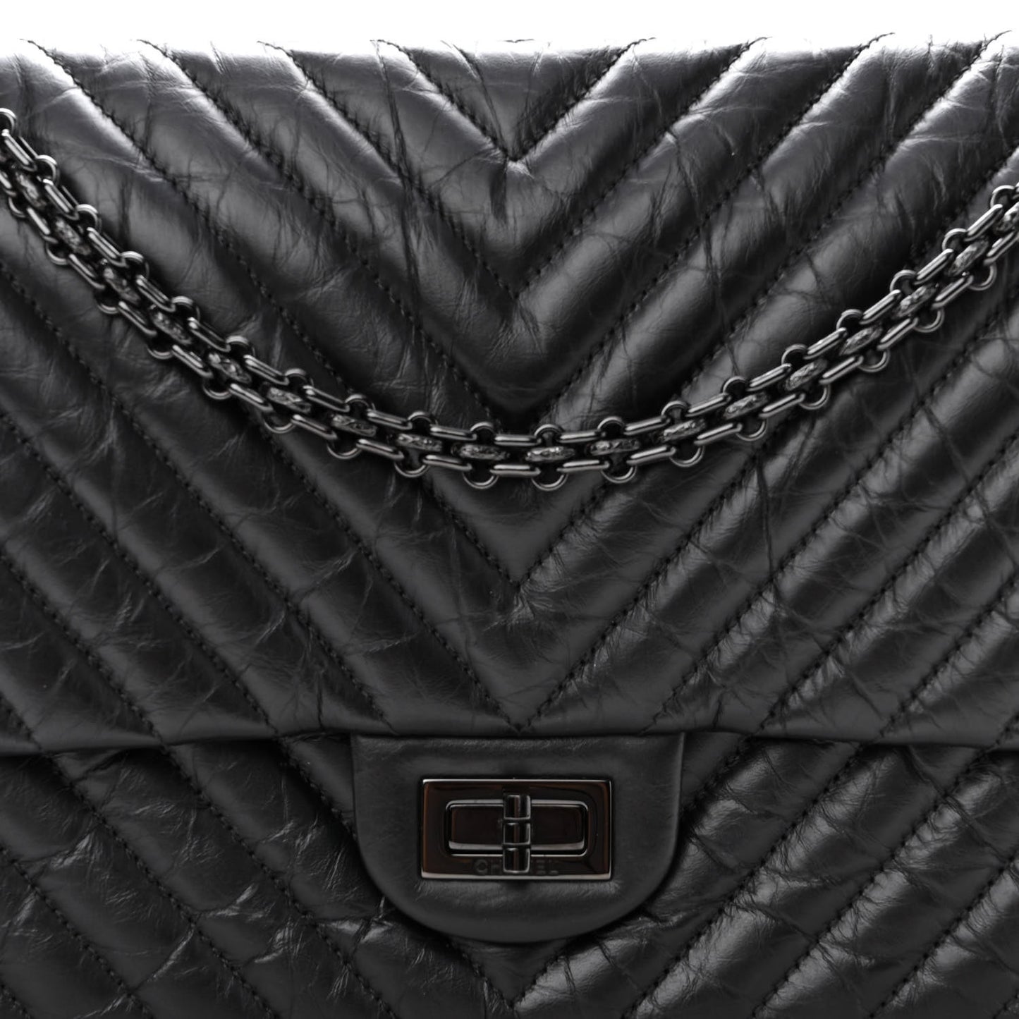 Aged Calfskin Chevron Quilted 2.55 Reissue 226 So Black