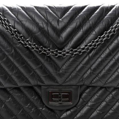 Chanel Aged Calfskin Chevron Quilted 2.55 Reissue 226 So Black 8 of 10