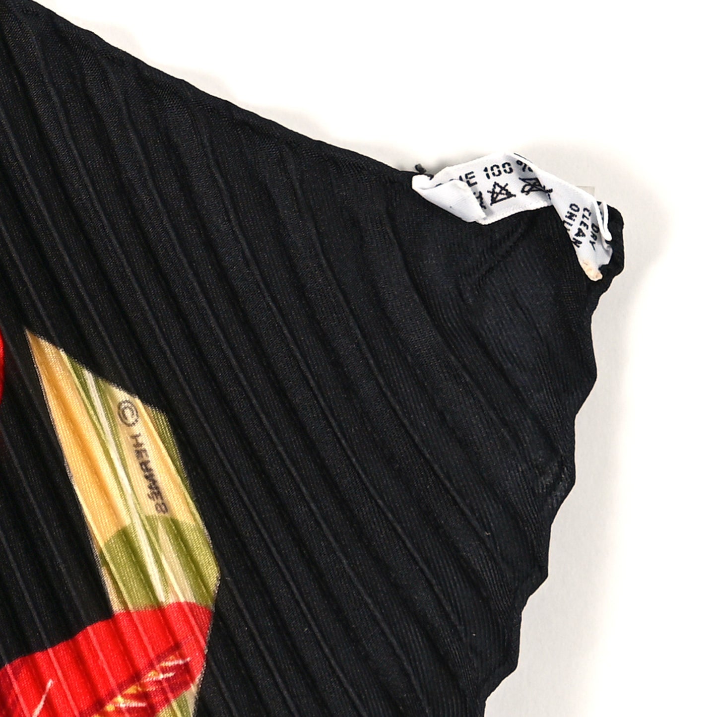 Silk Plisse Brazil Scarf 90 Black Orange