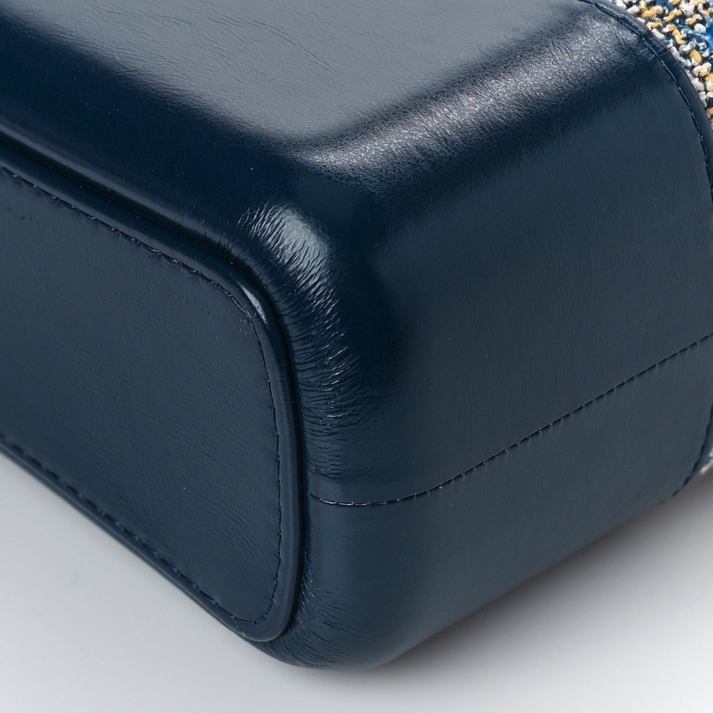 Tweed Calfskin Quilted Medium Gabrielle Hobo Navy