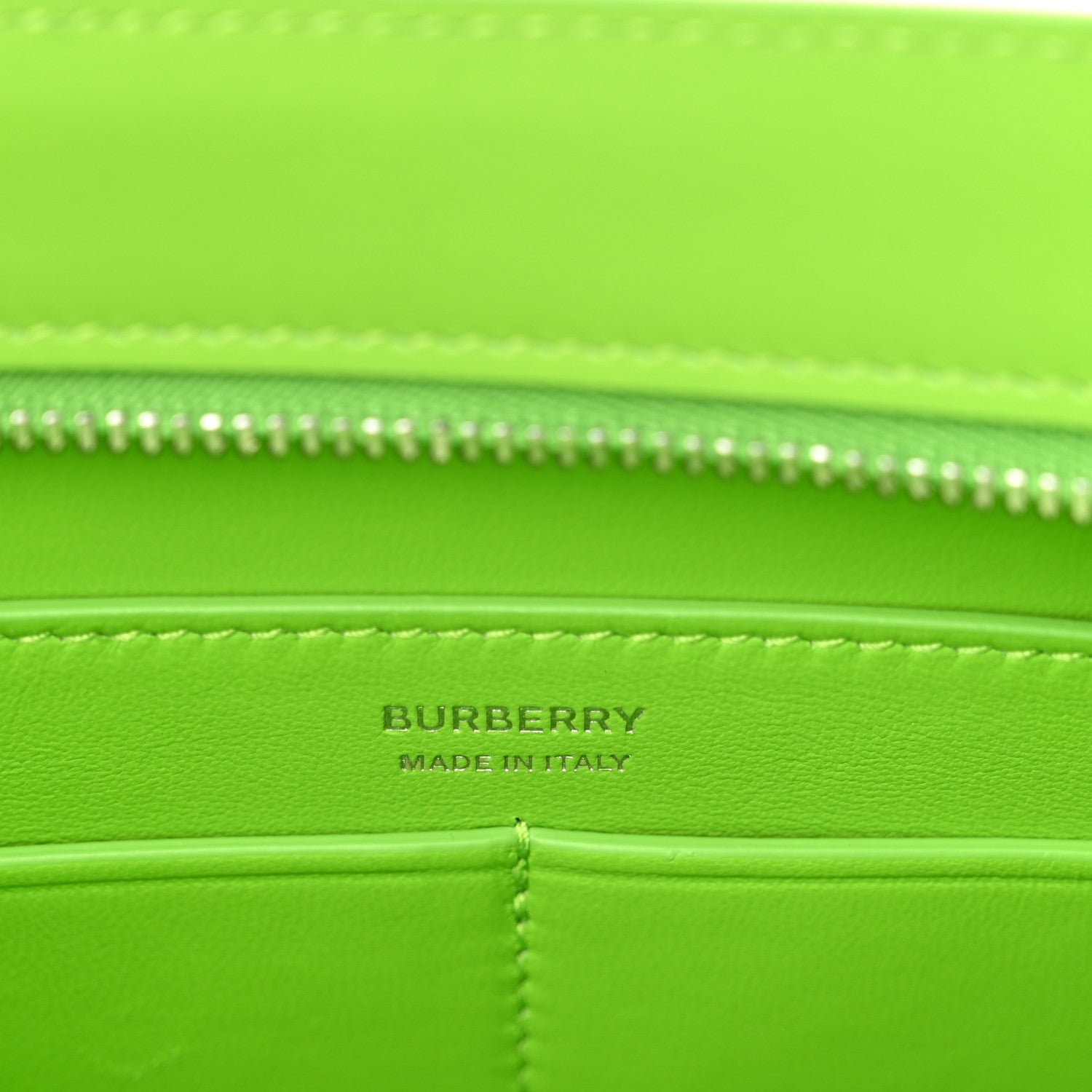 Burberry Smooth Calfskin Medium TB Shoulder Bag Brilliant Green 6 of 8