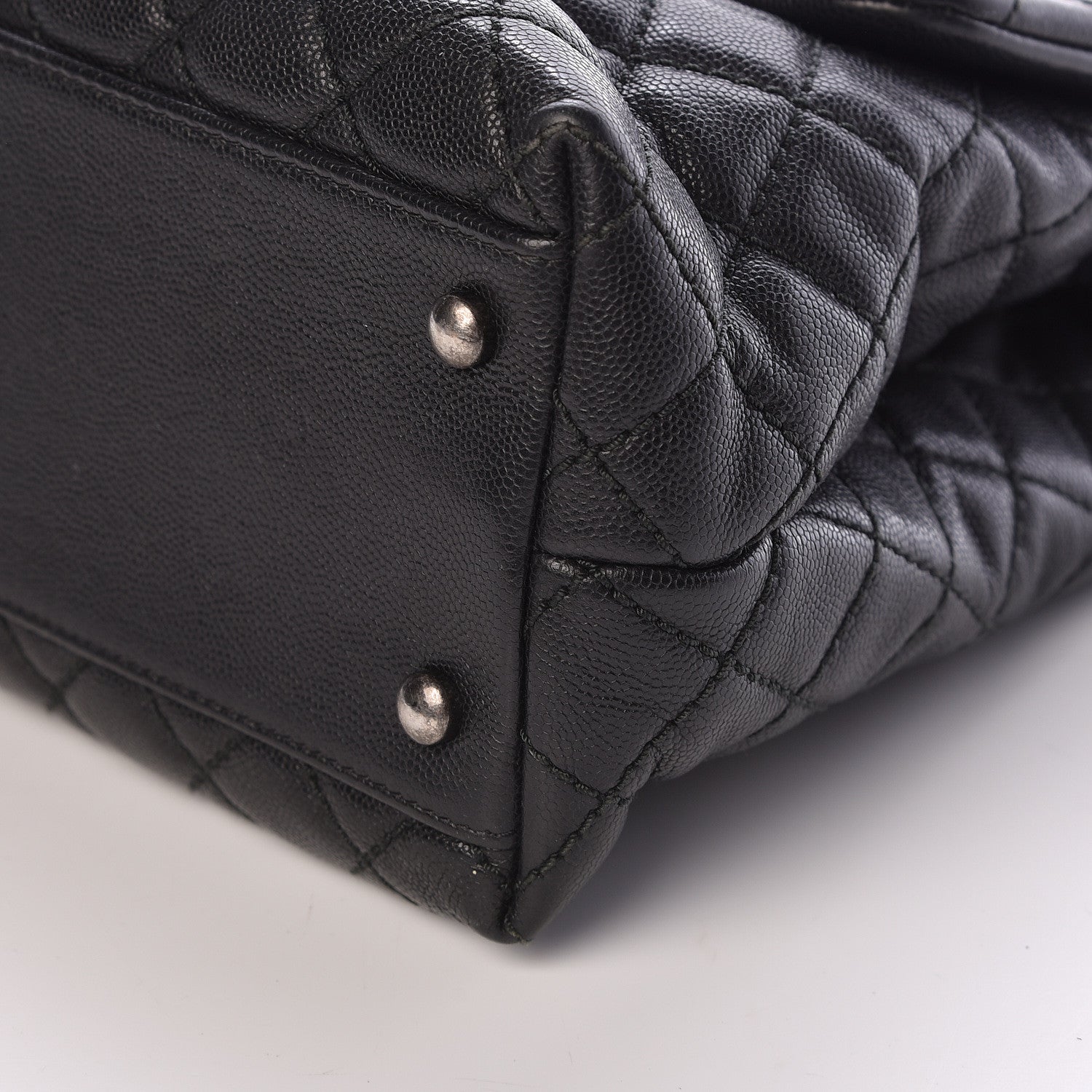 Chanel Caviar Quilted Medium Coco Handle Flap Black 10 of 10