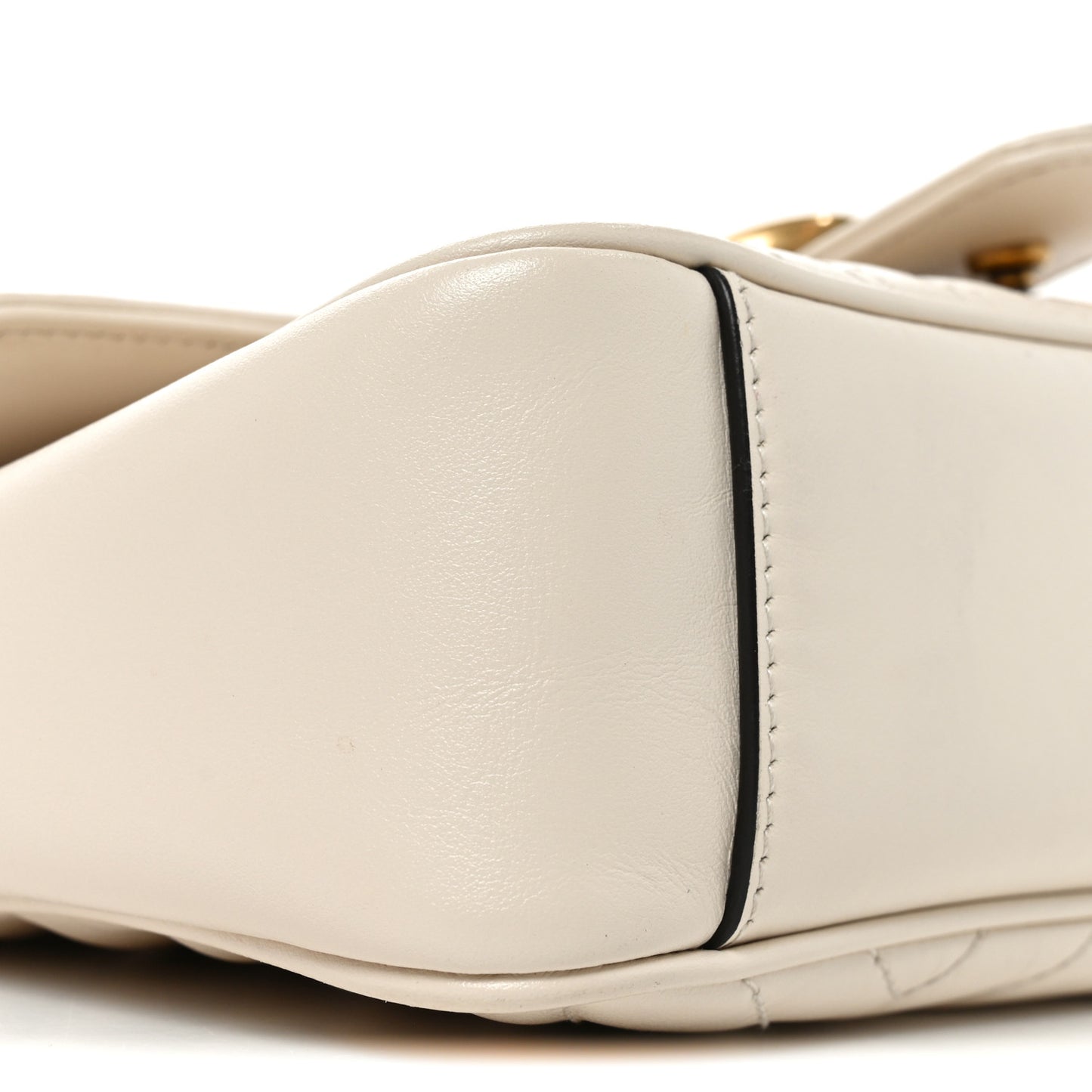Calfskin Matelasse Small GG Marmont Shoulder Bag White